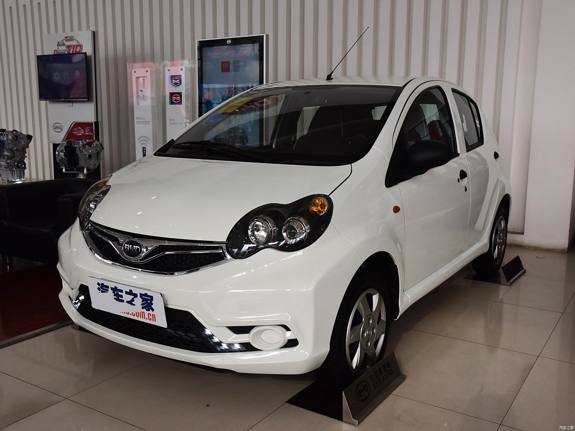 2015款 1.0L AMT 铉酷型