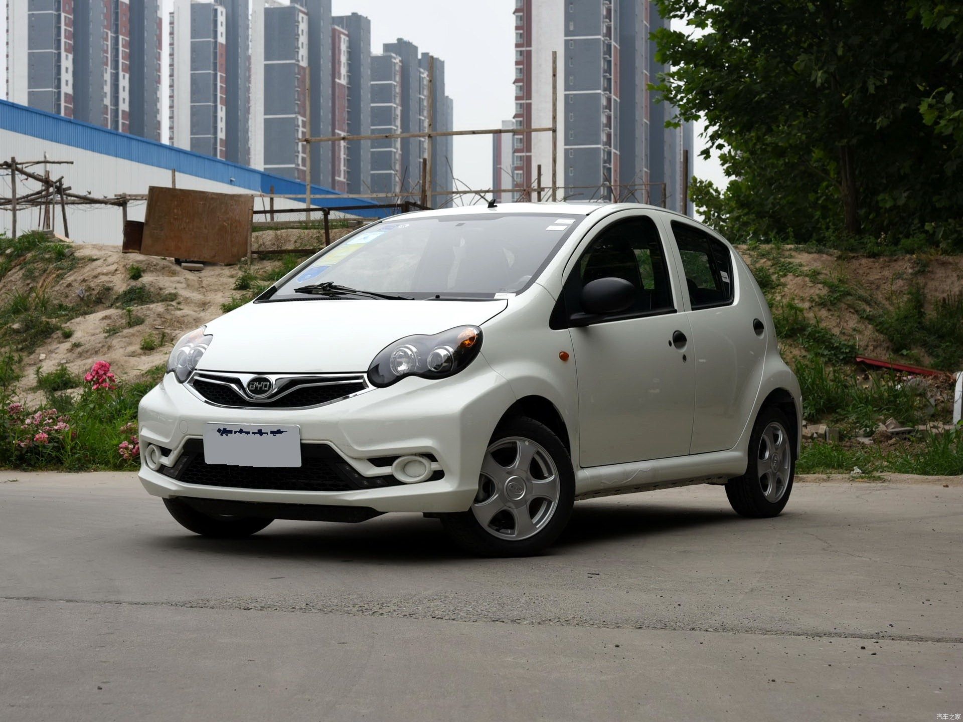 2015款 1.0L AMT 悦酷型