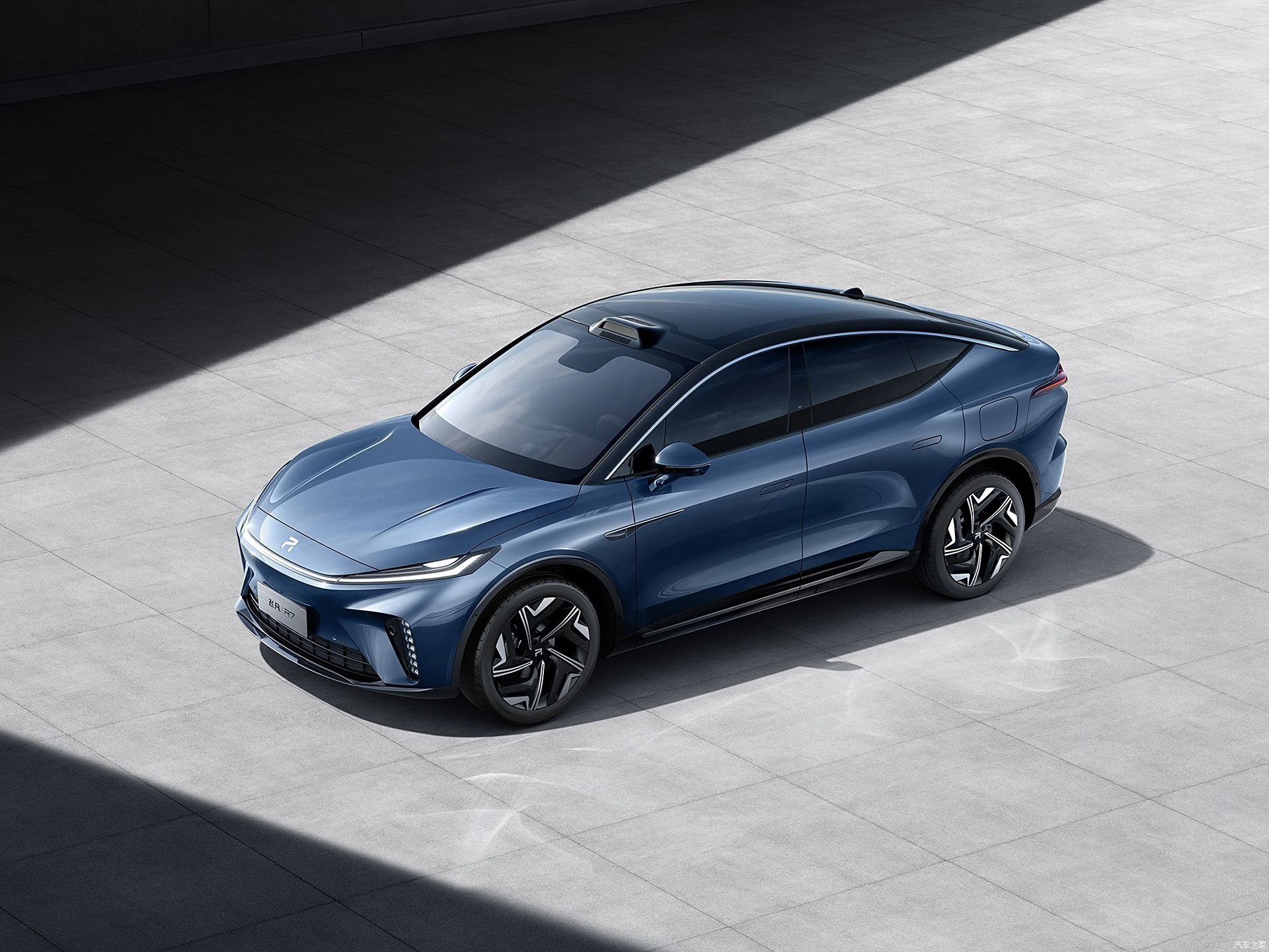 Rising Auto R7