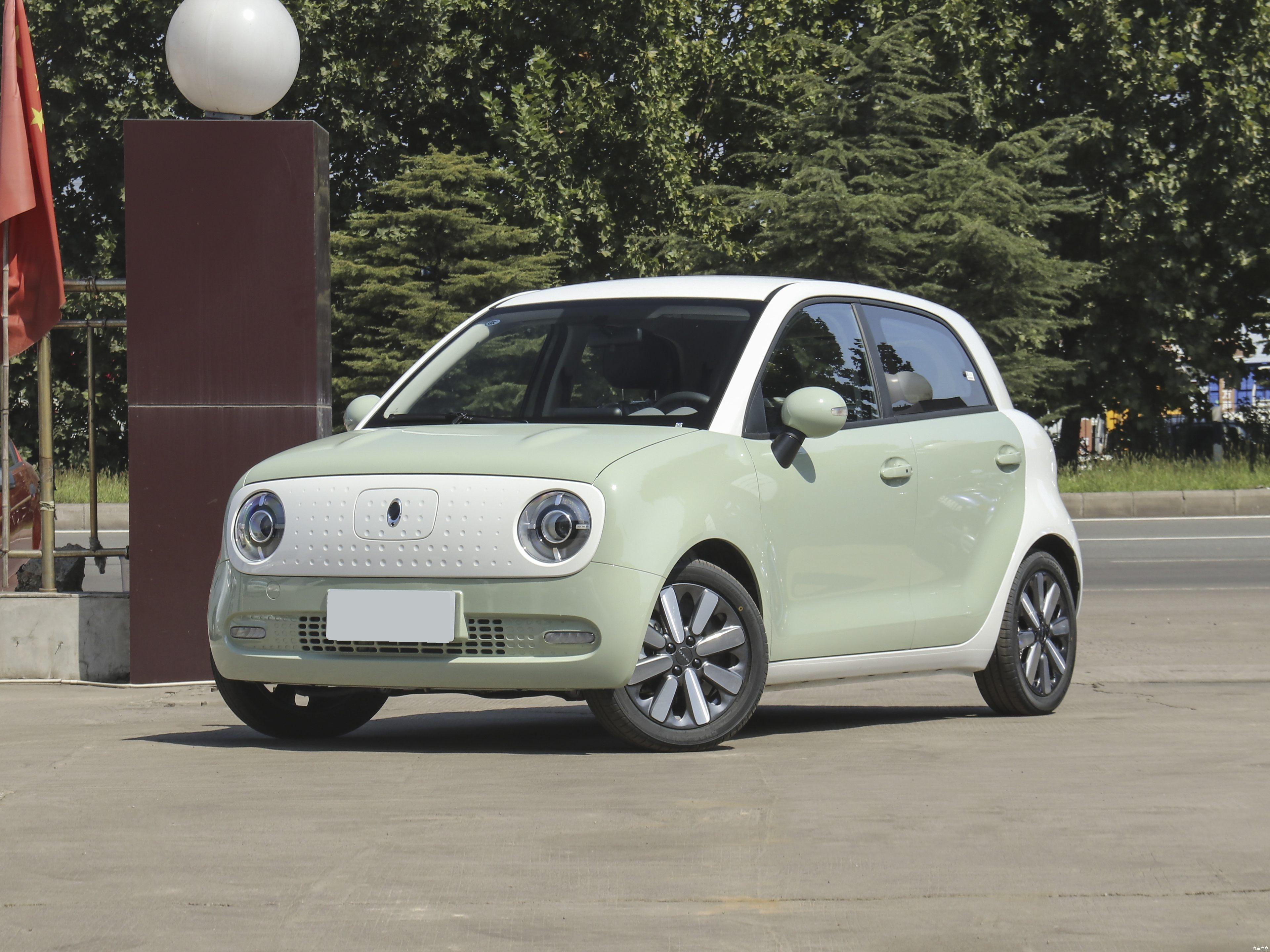 2022款 301km 萌动型 磷酸铁锂